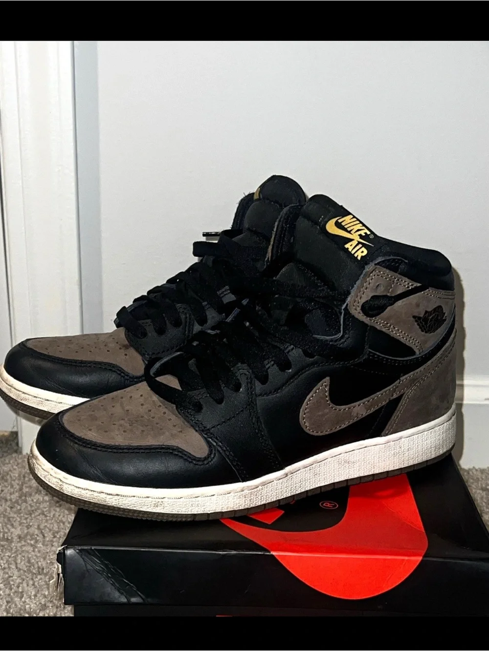 Jordan Kids High-Top Sneakers in Black, Brown and Gold
